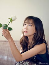 组图：杜若溪清新写真曝光 明眸善睐显文艺范儿