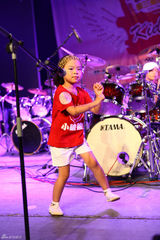 组图：小破孩儿乐队图片纪录 爱摇滚的小朋友