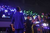 组图：快男厦巡欧豪与女粉丝共演浪漫音乐剧