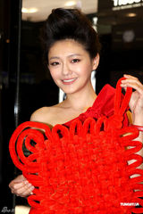 组图：大S狂赞老公秀幸福 新年喜盼“小成员” 