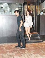 组图：郑伊健蒙嘉慧东京结婚 昔日恩爱照曝光