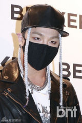 组图：BB太阳李钟硕高雅拉等为品牌站台