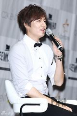 组图：李敏镐召开全球巡演首尔站记者会