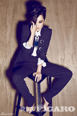 组图：许晴《费加罗》裸背大片妖娆魅惑