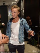 组图：斯嘉丽查斯坦同台争艳 库妮丝显憔悴