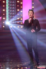 组图：谭咏麟劝祖儿多休养 何韵诗认与女友外游