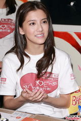 组图：林峰女友吴千语清纯亮相 目前无造人计划