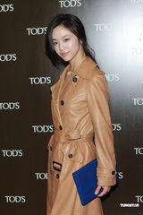 组图：汤唯不进军好莱坞 称《铁金刚》曾联络公司