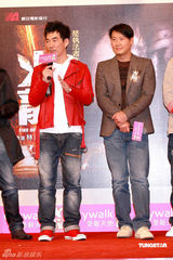 幻灯图：叶璇现身《火龙》首映 黎明拍动作戏非转型