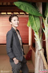 组图：剩女周丽淇被友人安排相亲