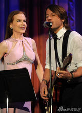 策划:女神妮可恐再婚变 盘点与厄本8年恩爱瞬间