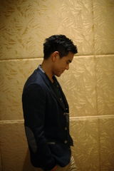 组图：张家辉vs彭于晏 脱缰野马的生存哲学