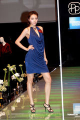 高清组图：熊黛林深V上阵 安全措施做足不担心走光