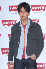 组图：吴尊秀健硕身材否认已婚 田馥甄展露性感曲线