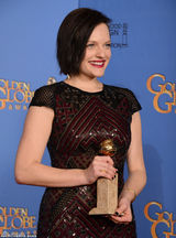 组图：伊丽莎白-莫斯获金球奖迷你剧最佳女主角