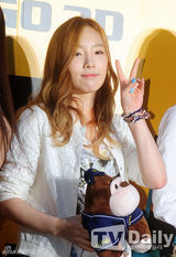 组图：李敏镐少女时代等群星助阵《大明猩》