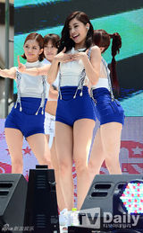 组图：Girls Day新专辑SHOWCASE 大秀性感舞姿