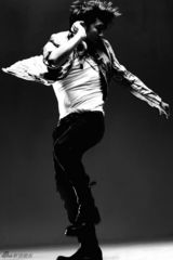 高清组图：沙宝亮最新宣传照展示异度音乐空间 