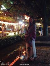 组图：女子酷似杨幂  网友直呼傻傻分不清