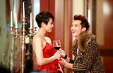 组图：《红酒俏佳人》曝清新剧照 演绎商战虐恋