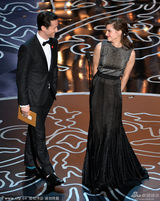 组图：囧瑟夫与艾玛-沃特森搭档颁奖