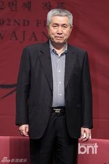 组图：安圣基出席林权泽导演新作记者会