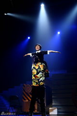 组图：《恶棍天使》整蛊邓超