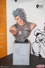 组图：马荣成举办作品展 不排除再拍《风云》