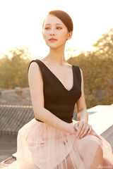 组图：刘娜萍夏日写真 灵动飘逸宛如梦幻精灵