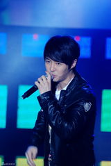 高清组图：神话JUNJIN会歌迷 开心互动劲歌热舞