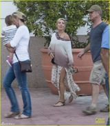 组图：雷神克里斯·海姆斯沃斯不修边幅显邋遢