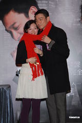 组图：刘德华不会刻意庆祝情人节 生子之事随缘