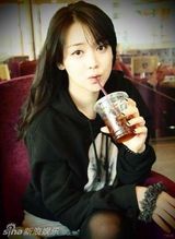 组图：韩第一车模素颜私照被吐槽判若两人