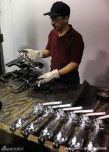 幻灯图：奥斯卡颁奖开幕在即 小金人芝加哥赶制