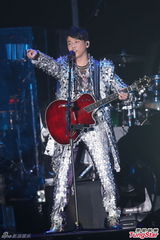 组图：陶喆与辣妹热舞互摸 谢霆锋帅气现身飙歌