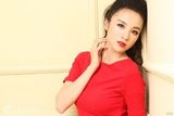 组图：章龄之写真玩转突破 烈焰红唇性感美丽