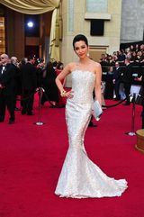 高清组图：李冰冰白色裹胸礼服优雅亮相