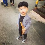 组图：韩国小正太曝第二波萌图 喜感可爱挡不住