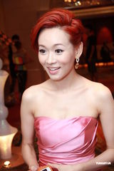 组图：郑伊健古天乐等众星亮相TVB颁奖礼