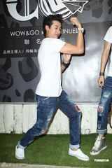 组图：飞轮海今年无缘合体 Darren计划向女友求婚