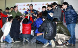 组图：韩国棒球选手柳贤振通过仁川机场返美