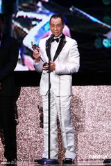 幻灯：亚洲电影大奖 王学圻获最佳男主角