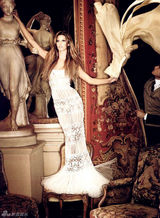 组图：吉赛尔邦臣登芭莎封面 华美纱裙显迷人魅力