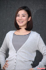 组图：唐禹哲新剧与小薰一夜情床戏火辣