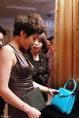 组图：黄曼助阵时尚派对 优雅大气媲美张静初