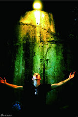 组图：郝云曝高清大片 诠释笑看生活哲学