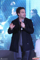 组图：约翰尼来沪 自曝想与中国同行合作