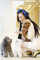 组图：霍思燕清纯登封面 获选年度心灵气质美女