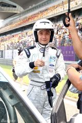 组图：李连杰率郭富城等众星出席壹基金拉力赛