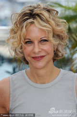 幻灯图集：梅格-瑞恩和约旦皇后组“女子军团”亮相